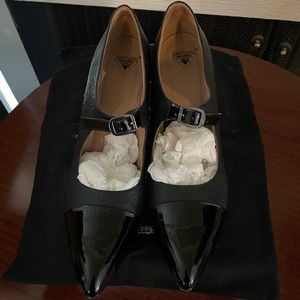 John Fluvog embossed leather shoes. Size 10